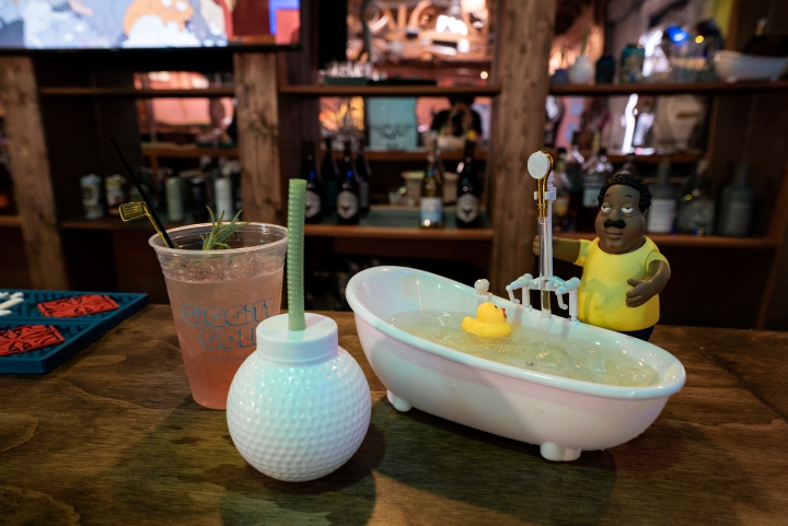 How to reserve a spot at this pop-up 'Family Guy' mini golf course and bar  in L.A. – Daily News
